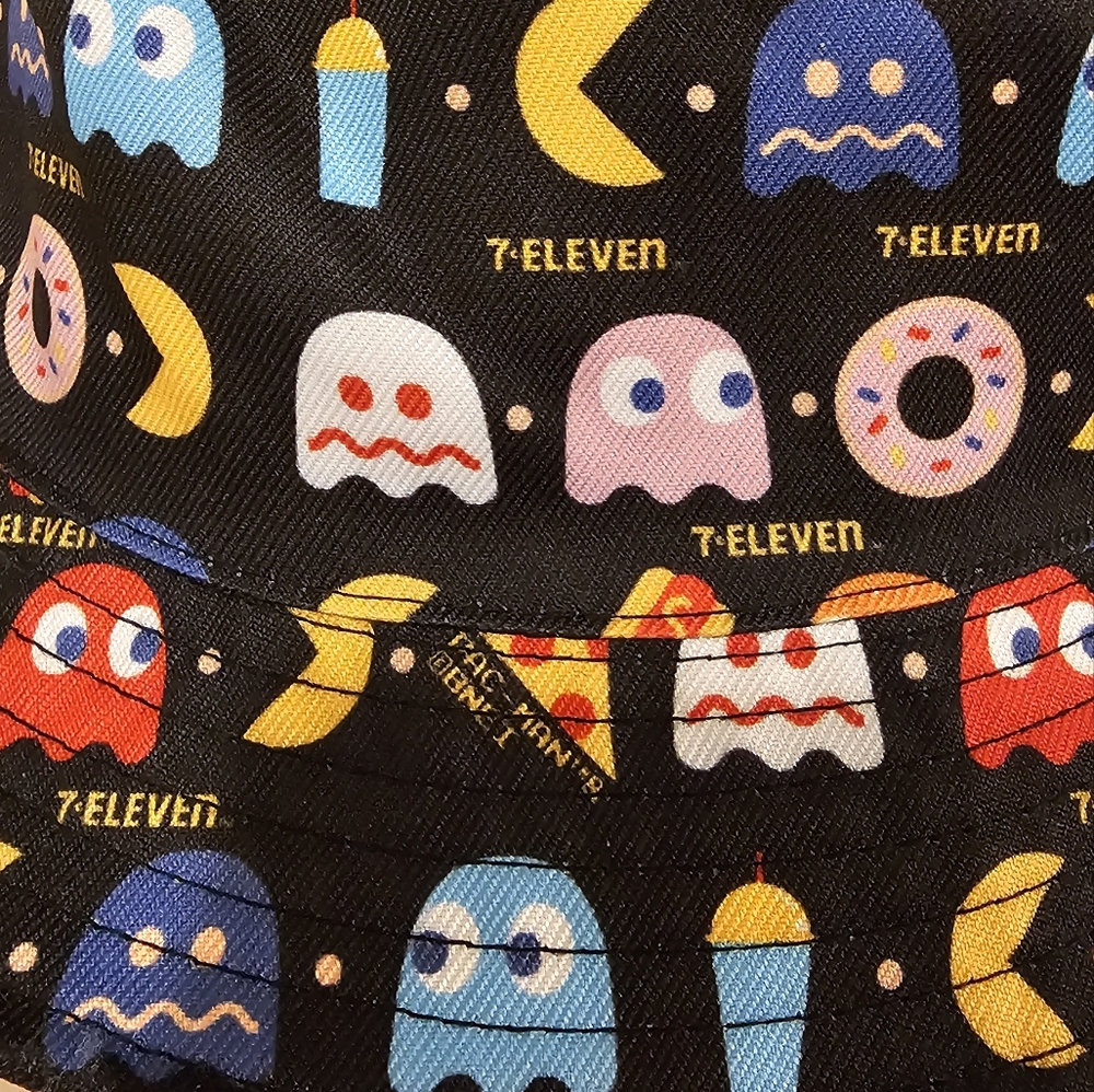Pac-Man reversible bucket hat NWOT - Picture 5 of 6